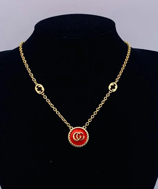 2025 New High-end Letter Retro Necklace, Luxurious and Versatile, Suitable for Daily Matching